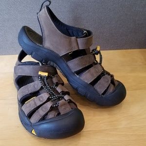 Brand new Keen boys sandals.